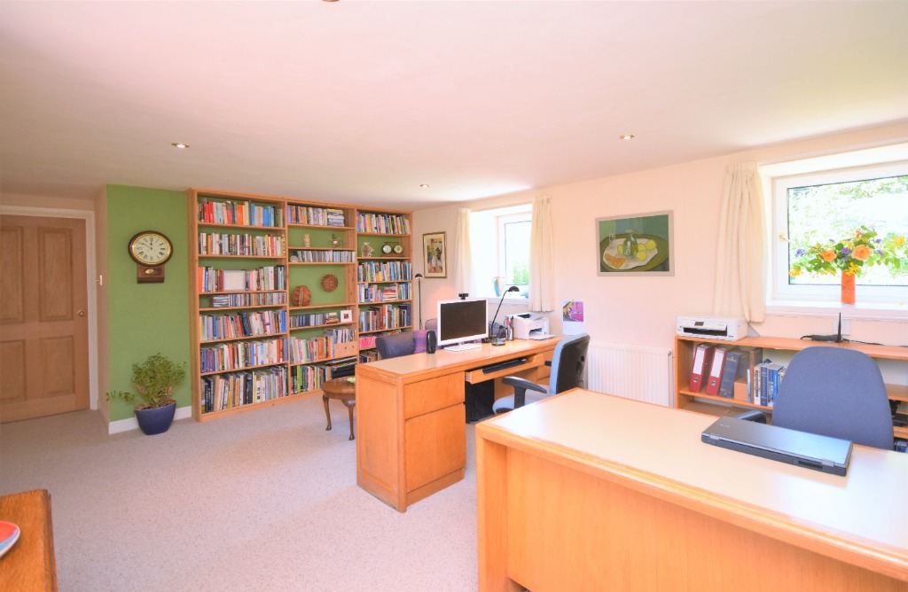 Craigdhu, Easter Dalguise, Perthshire, PH8 0JU Clyde Property Ltd