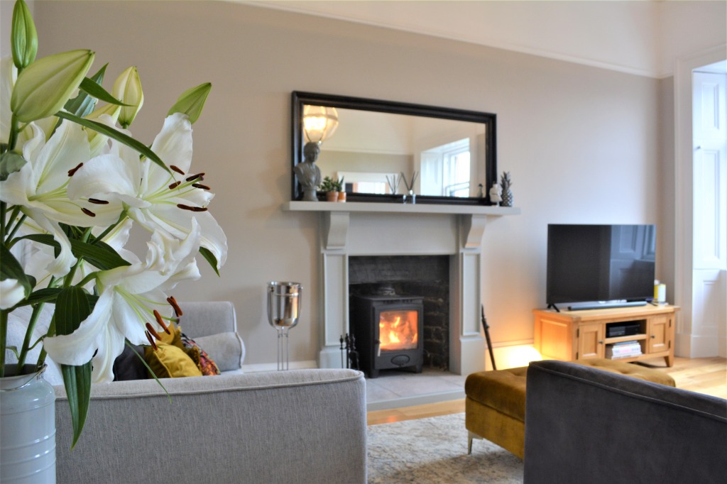 Victoria Crescent Road, Upper Conversion, Dowanhill, Glasgow, G12 9DD