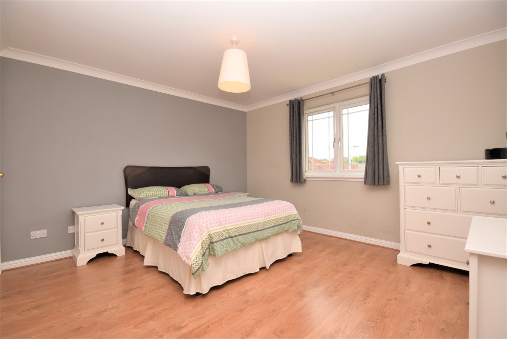 Priorwood Gardens, Academy Park, Glasgow, G13 1GD Clyde Property Ltd