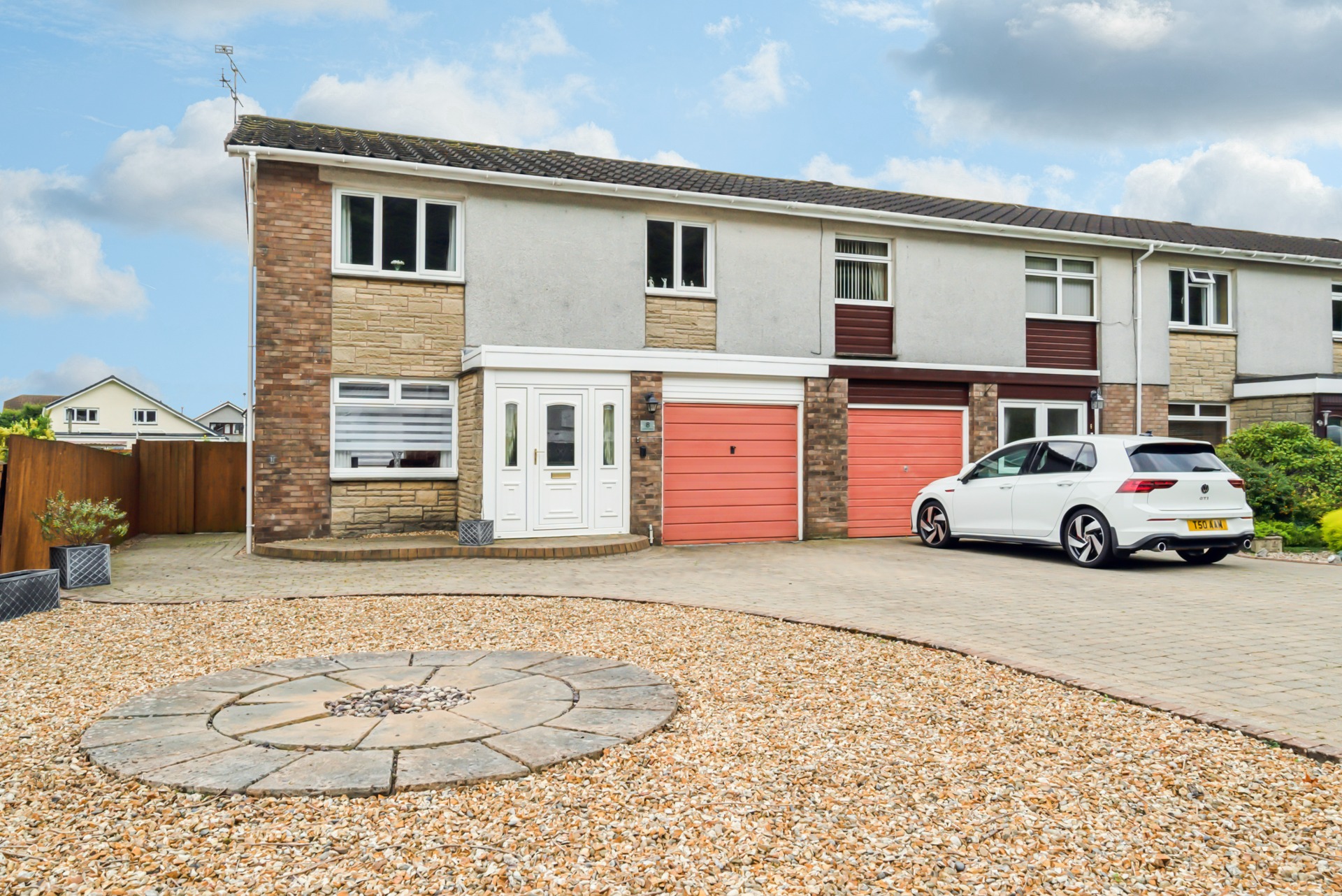 Cochrane Crescent, Alva, Clackmannanshire, FK12 5PA Clyde Property Ltd