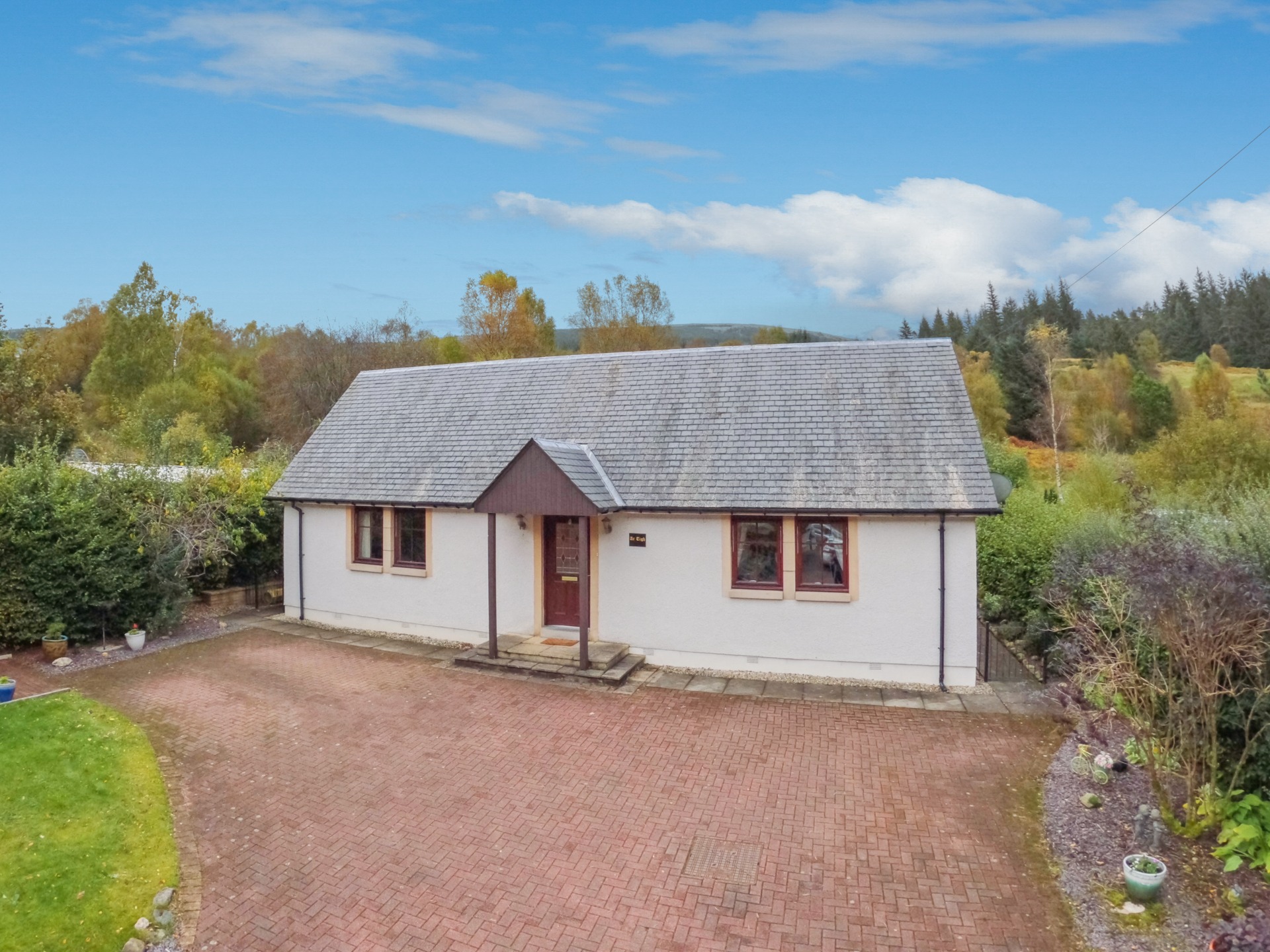 Strathyre, Callander, Stirling , FK18 8NA Clyde Property Ltd