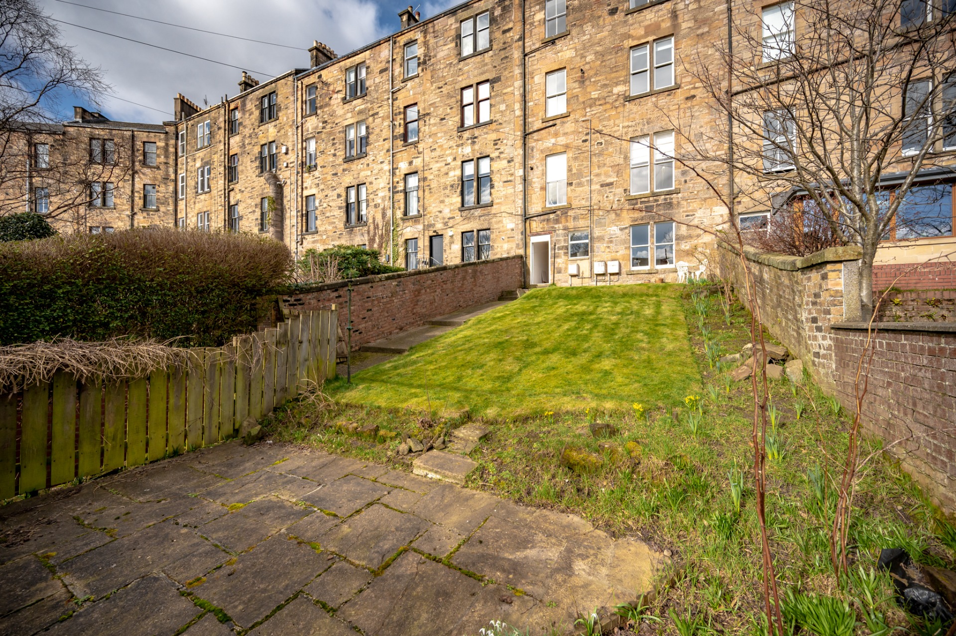 Marchmont Terrace, Flat 1, Dowanhill, Glasgow, G12 9LS Clyde Property Ltd