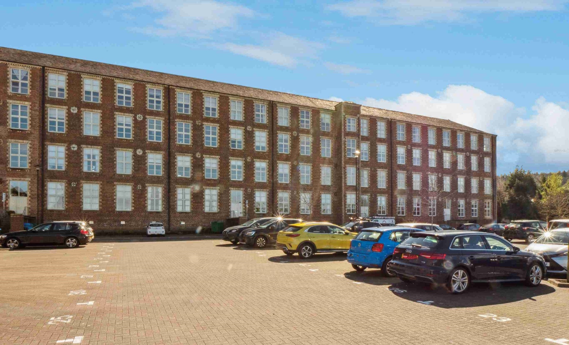 Woolcarders Court, Cambusbarron, Stirling, FK7 9RA Clyde Property Ltd