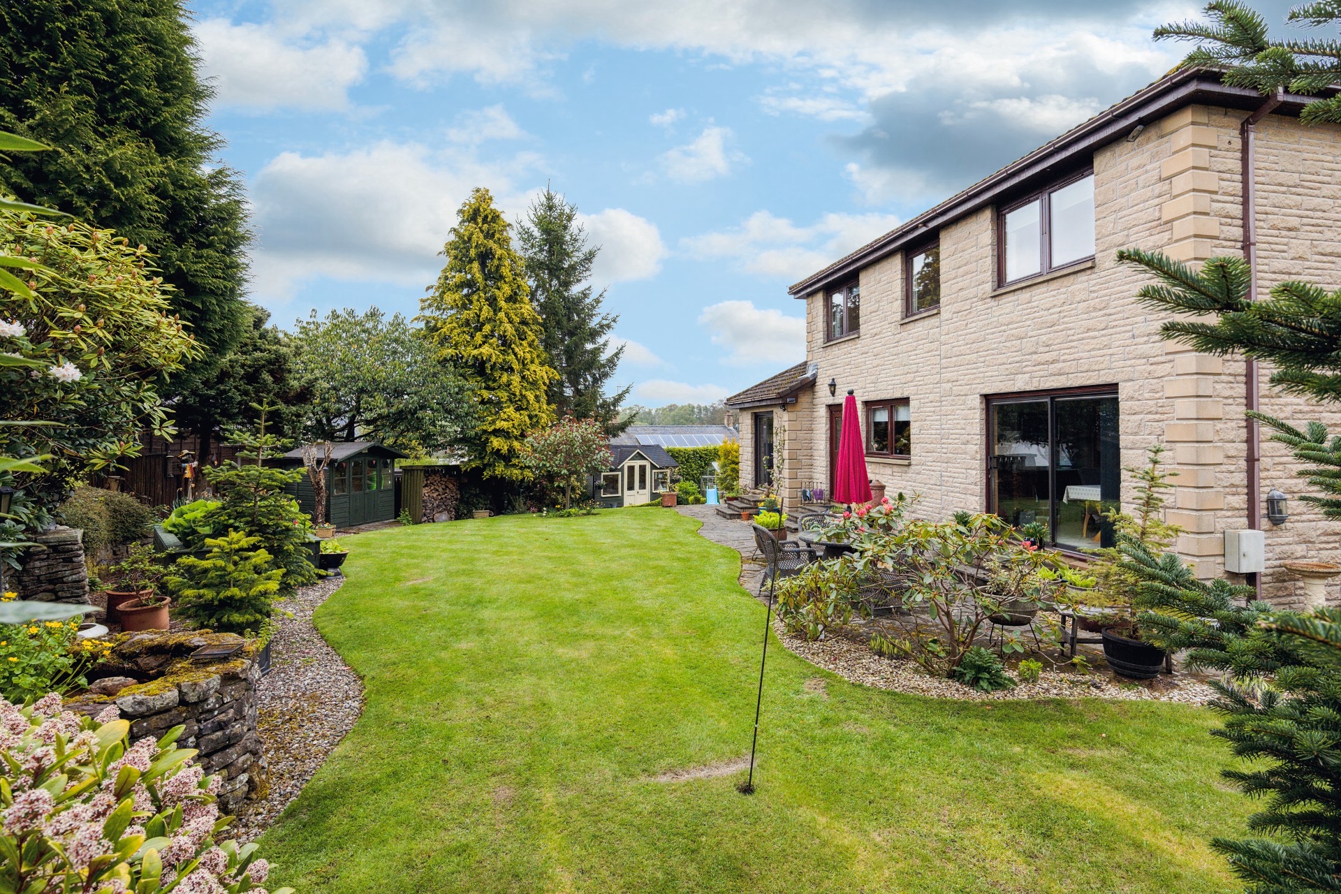 Deanston Gardens, Doune, Stirling, FK16 6AZ Clyde Property Ltd