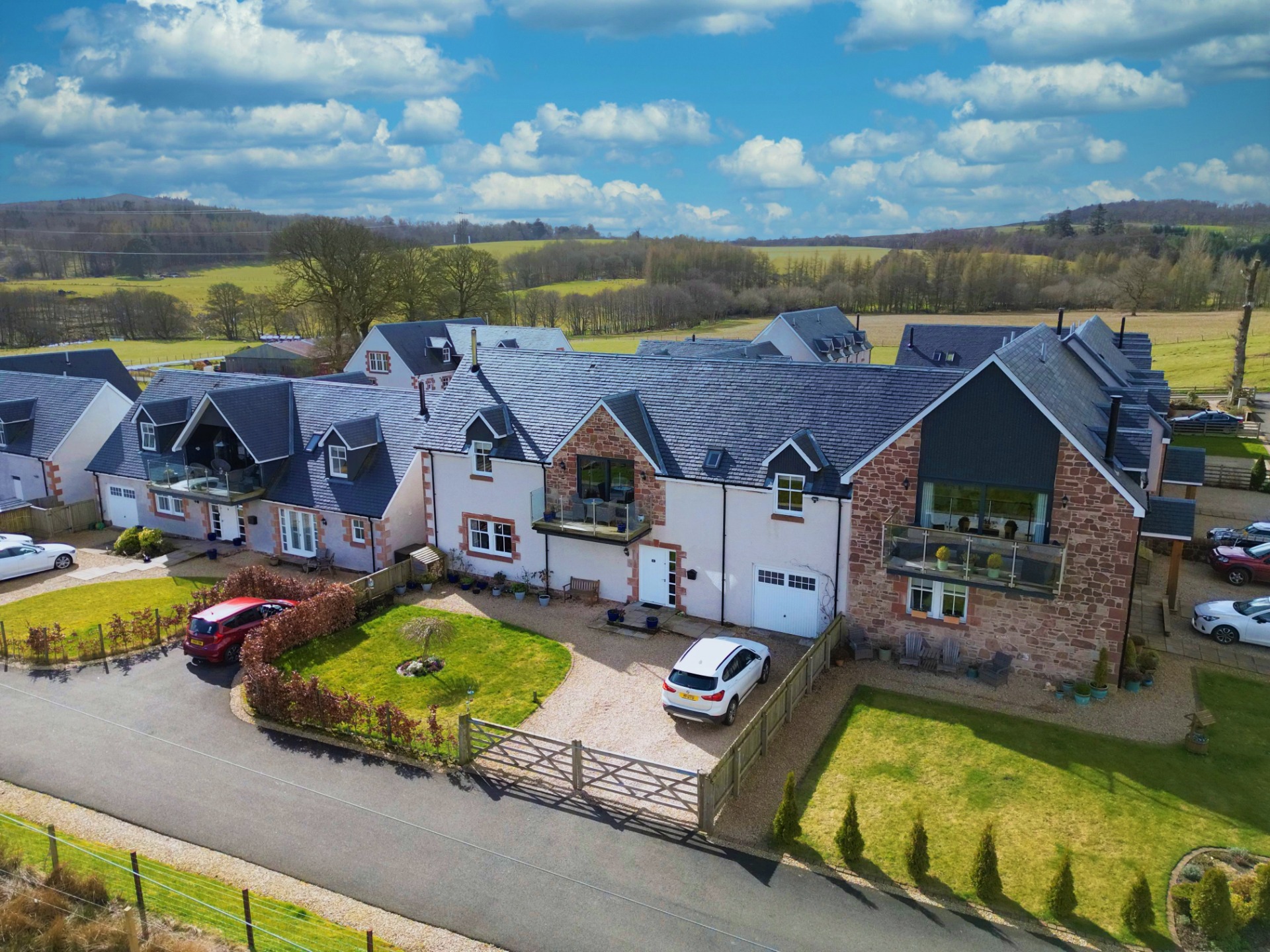 Croy Buchanan Steadings, Killearn , Glasgow, Stirlingshire, G63 9QU