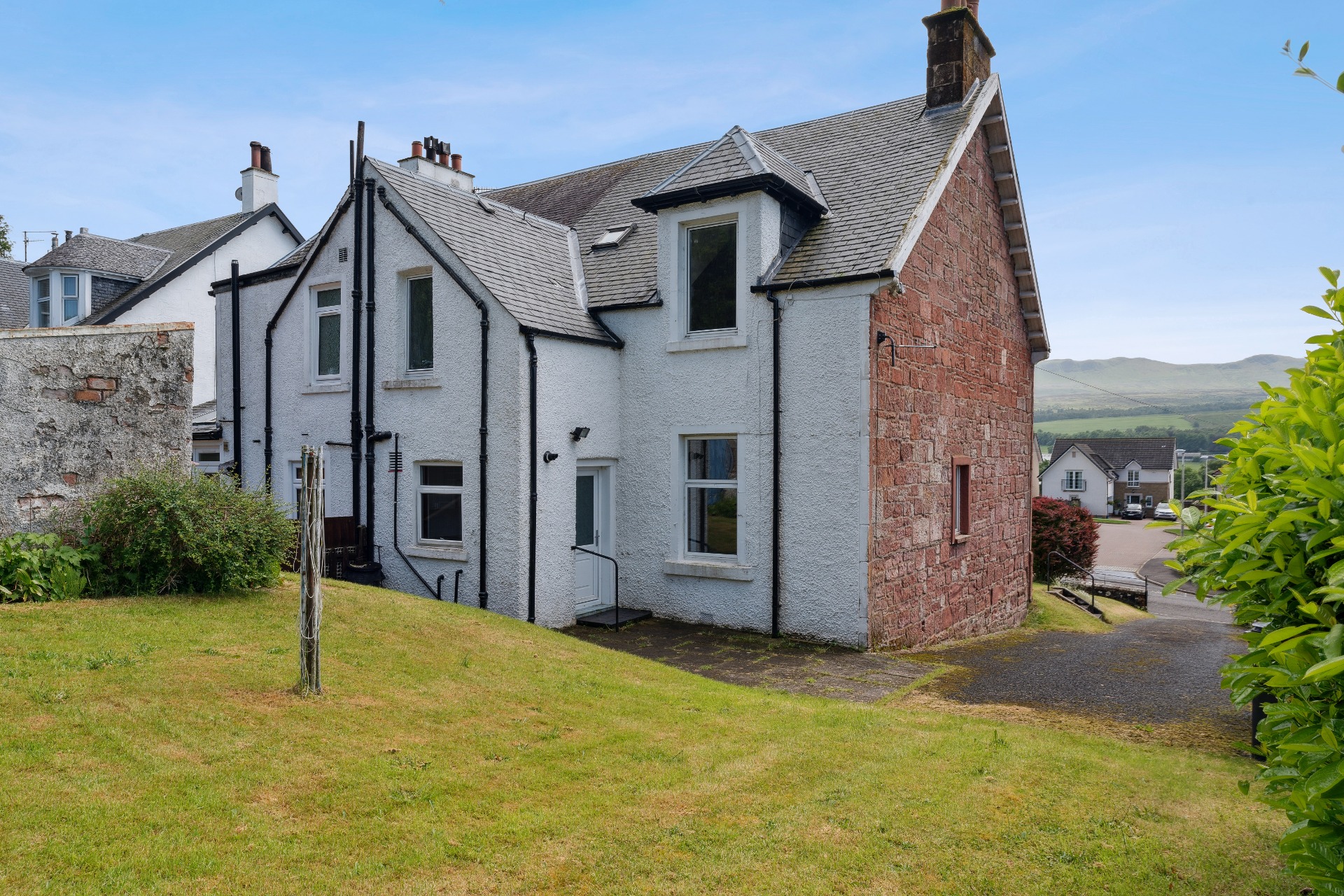 Dunmore Street, Balfron, Stirlingshire, G63 0PZ Clyde Property Ltd