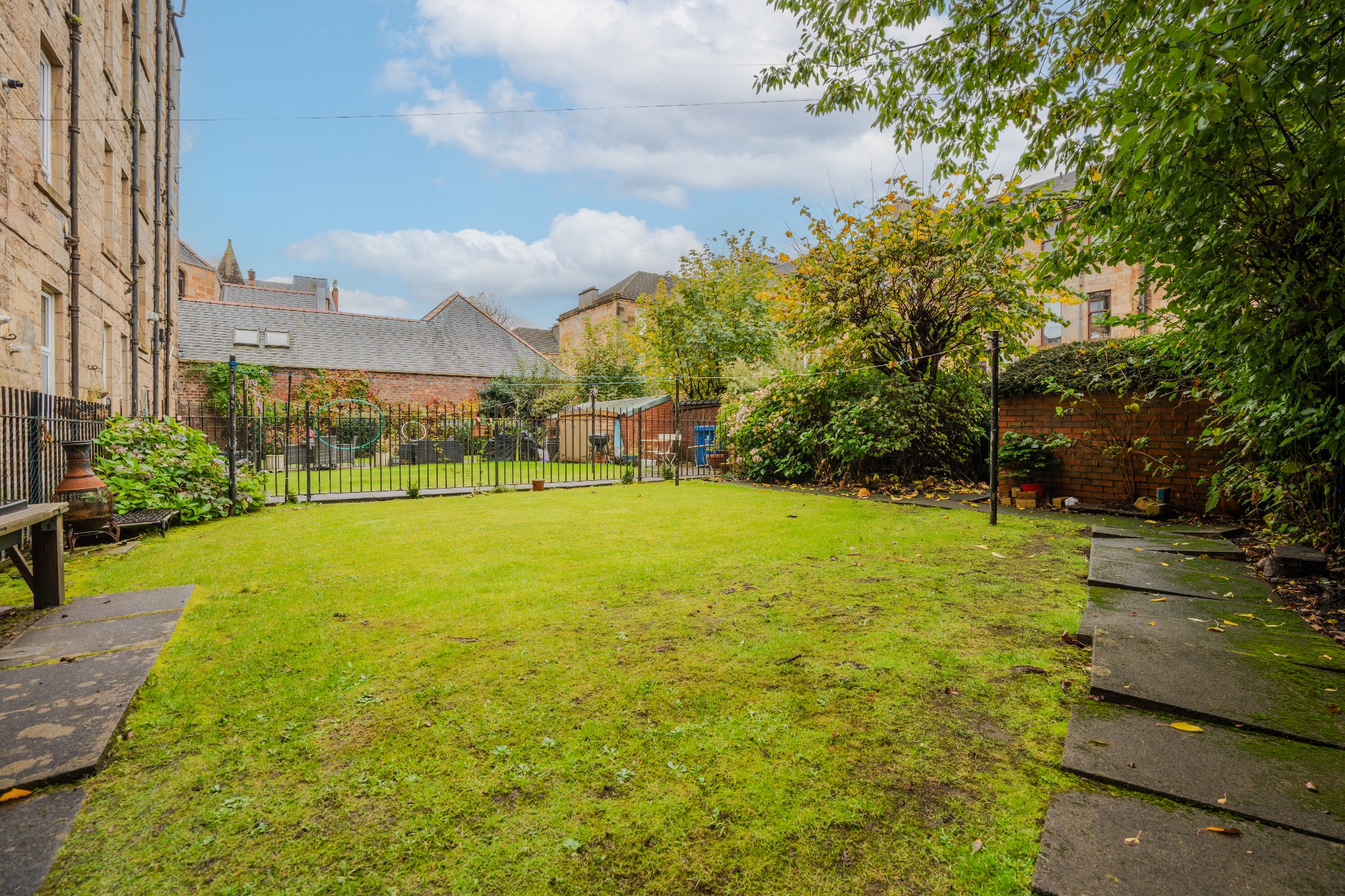 Niddrie Road , Flat 0/2, Queens Park , Glasgow, G42 8QB Clyde